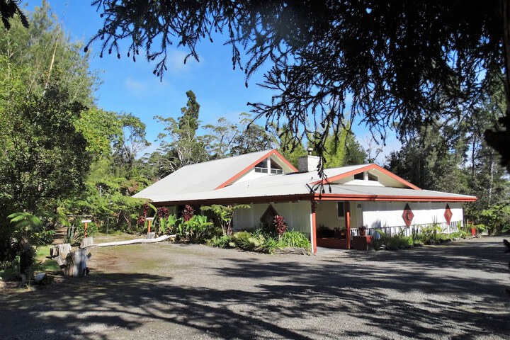 Lokahi Lodge