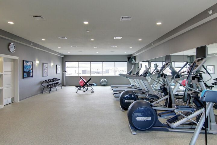 Holiday Inn Express Fargo SW - I-94 Medical Center by IHG