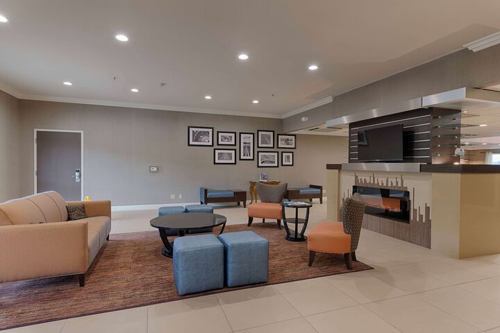 Hotel Interior 5 of 27