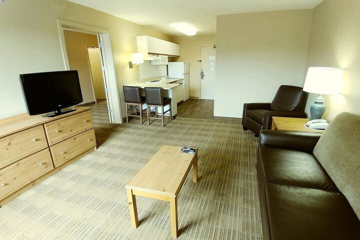 Room 25 of 39