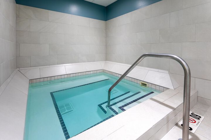 Pool 8 of 40