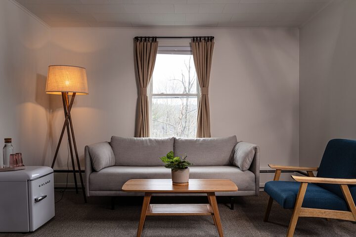 Room 34 of 42
