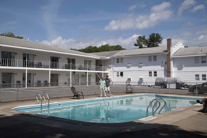 Pool 9 of 36