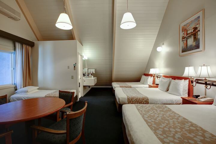 Room 20 of 38