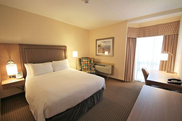 Room 6 of 50