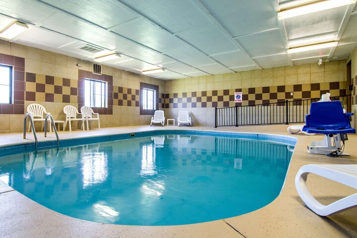 Pool 4 of 36