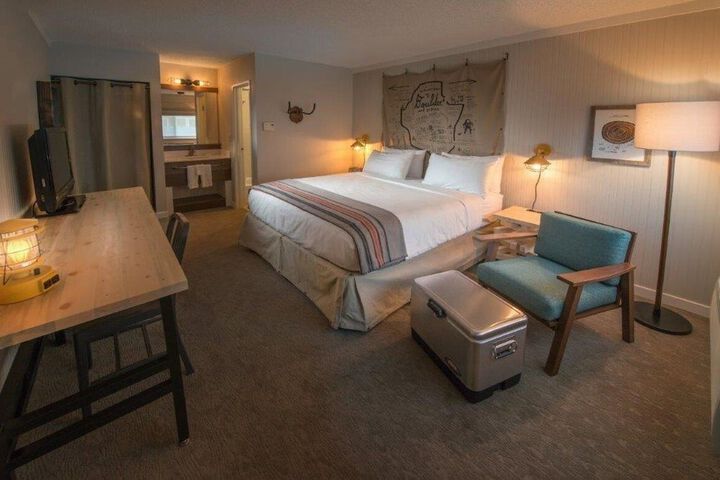Room 18 of 27