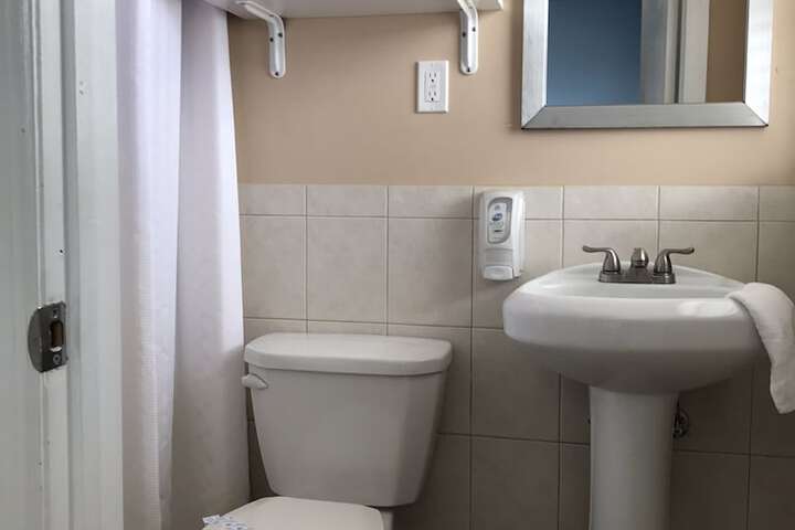 Room 14 of 25