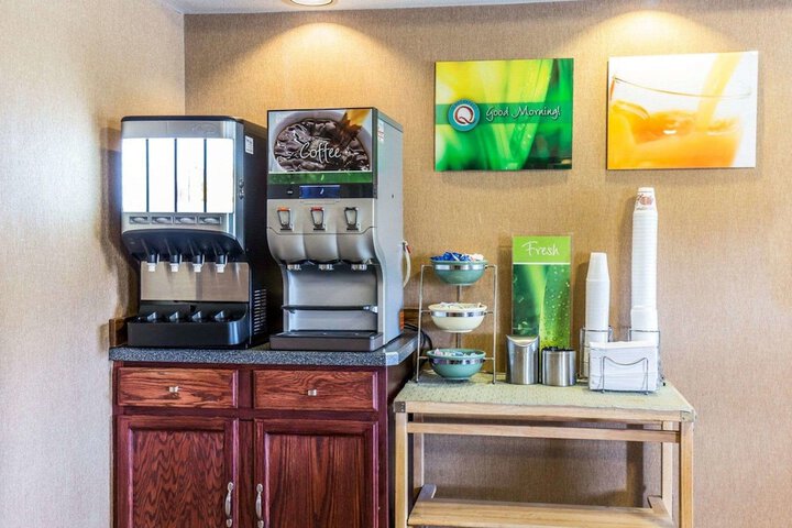 Breakfast/Coffee Service 39 of 41