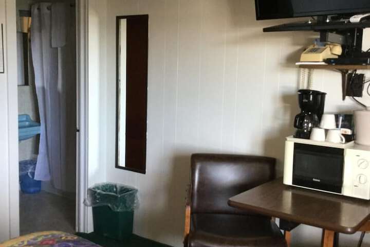 Room 7 of 21
