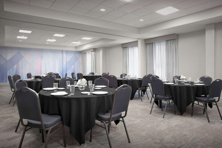 Hilton Garden Inn Lafayette / Cajundome