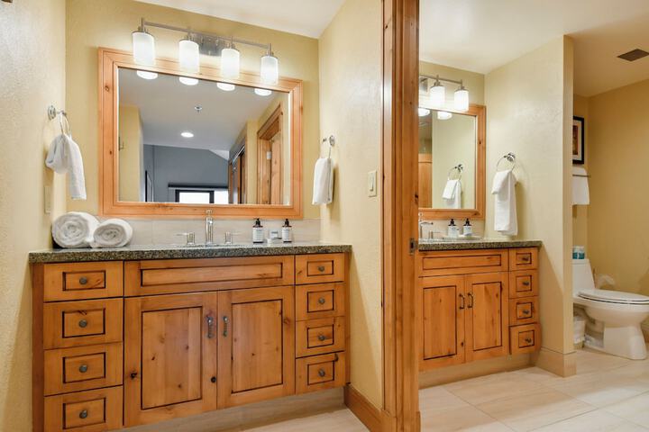 Grand Summit Hotel - Canyons Village a RockResort
