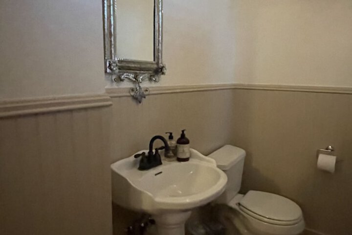 Room 12 of 75