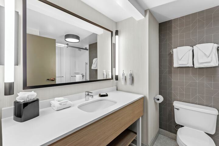 Spark by Hilton Bardstown