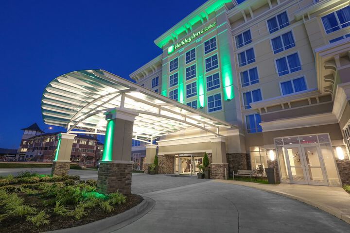 Hotel 2 of 103