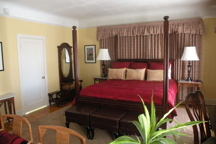 Room 29 of 32