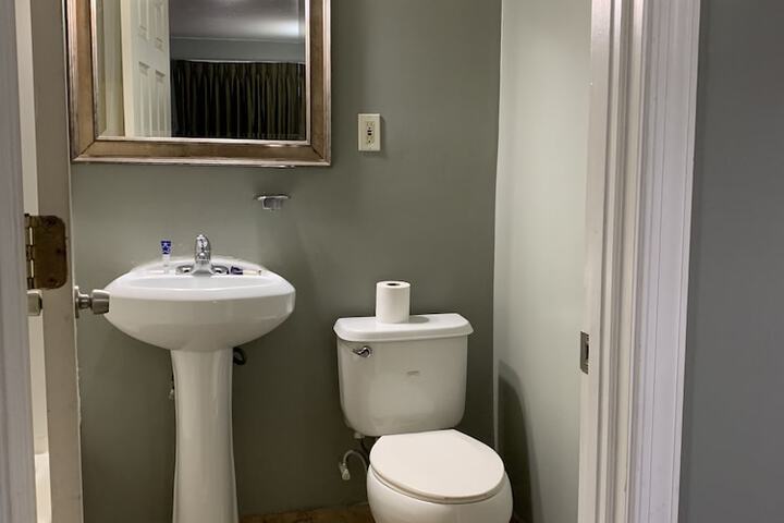Room 17 of 30