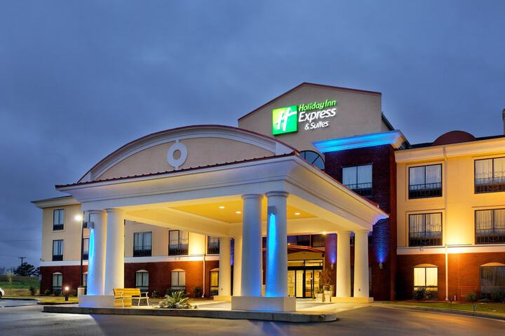 Hotel 2 of 32