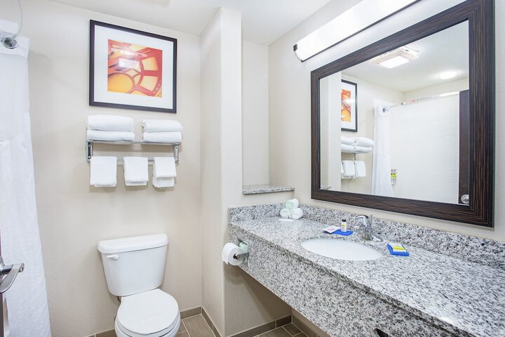 Holiday Inn Express & Suites Glasgow by IHG