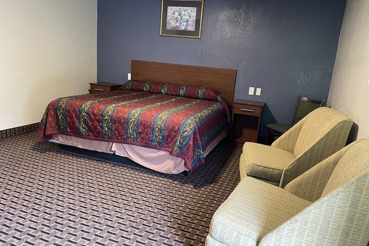 Room 9 of 22