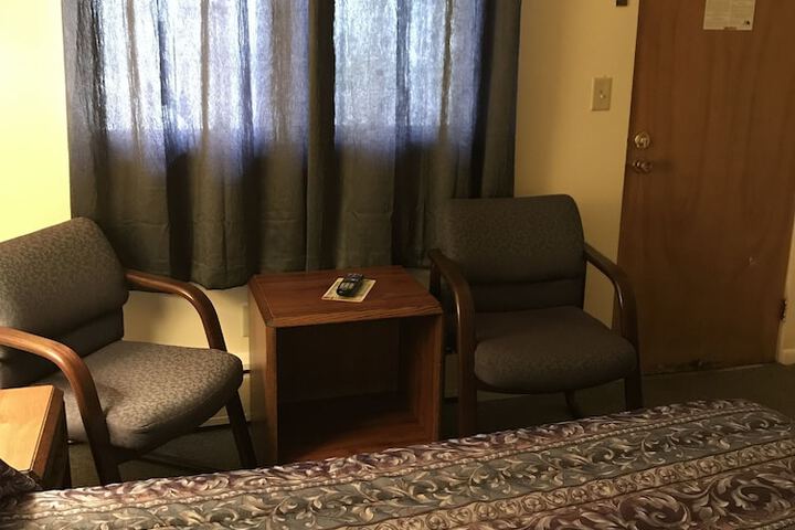 Voyageur Motel
