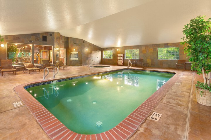 Pool 7 of 54