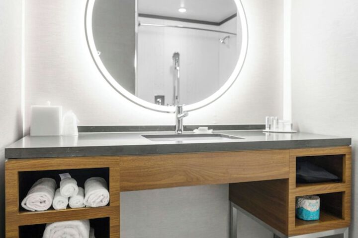Courtyard by Marriott Indianapolis Fishers
