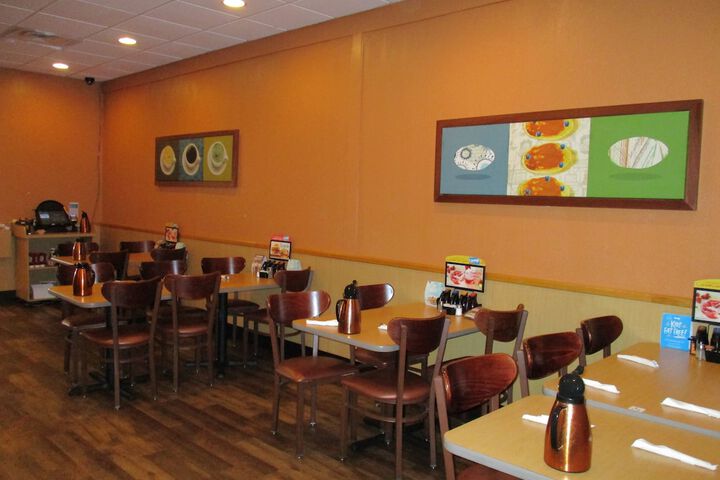 Dining 63 of 73