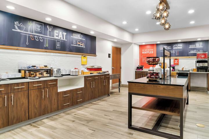 Hampton Inn Detroit / Auburn Hills-North