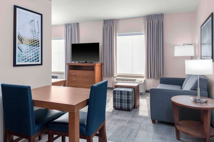 Room 36 of 48