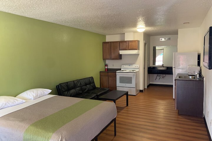 Room 18 of 35