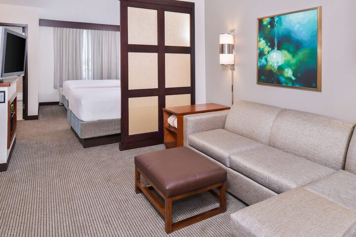 Hyatt Place Chesapeake