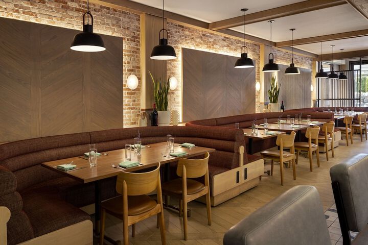 Dining 87 of 135