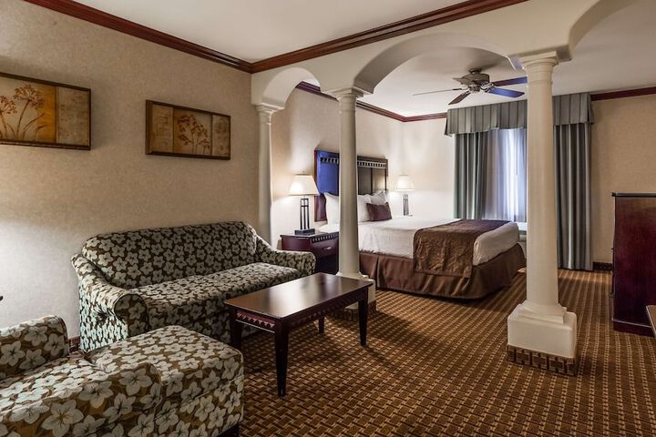 Room 16 of 37