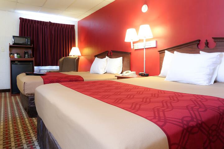 Room 8 of 36