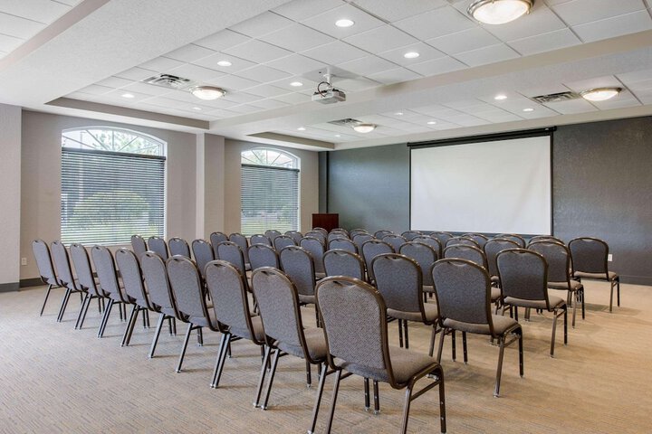Country Inn & Suites by Radisson Port Canaveral, FL