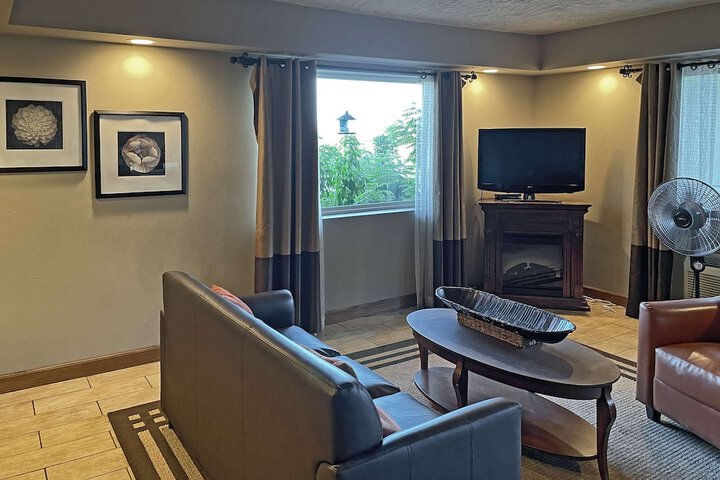 Quality Inn Clinton North