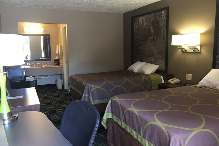 Room 18 of 30