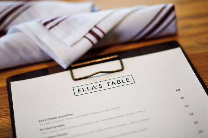 Dining 22 of 31