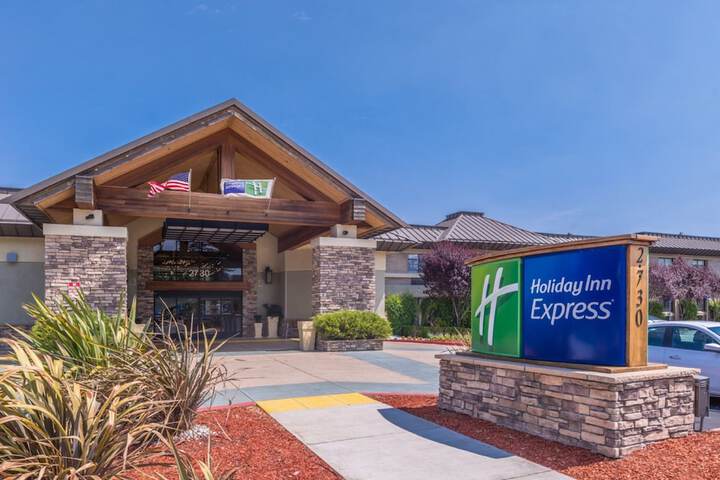 Holiday Inn Express Walnut Creek by IHG