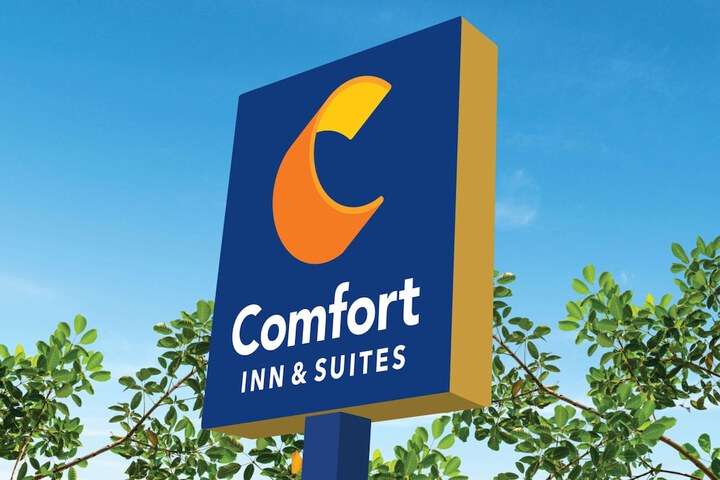 Comfort Inn & Suites Toledo North