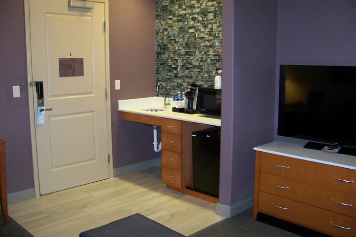 Room 32 of 92