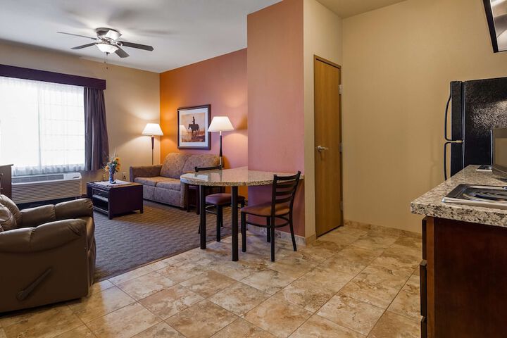 Room 11 of 24