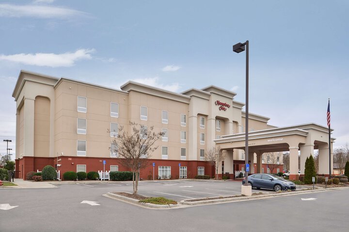 Hotel 3 of 74