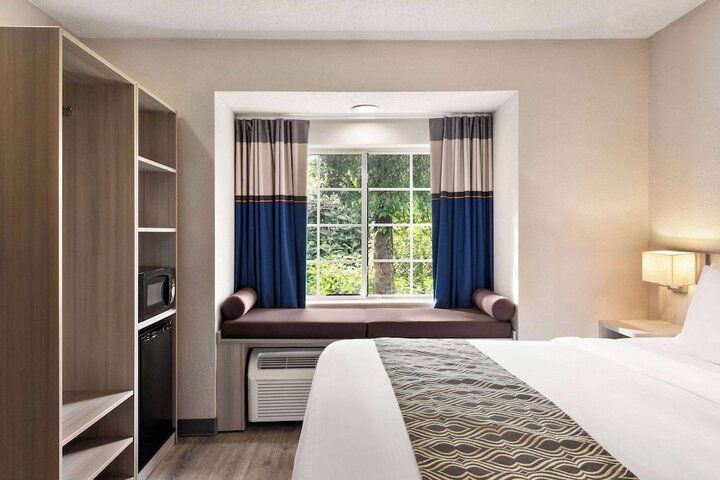 Microtel Inn & Suites by Wyndham Florence / Cincinnati Airport