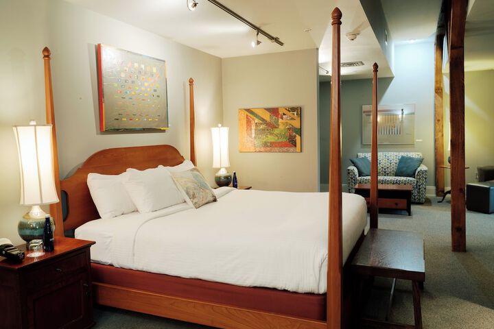 Room 19 of 44