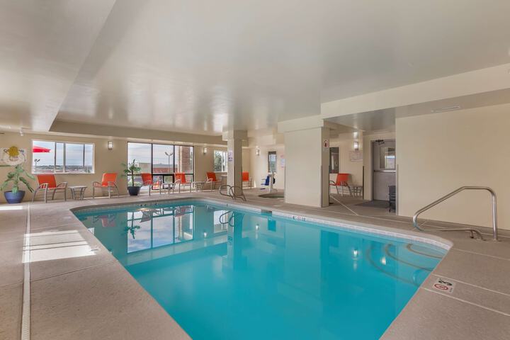 Best Western Plus The Four Corners Inn
