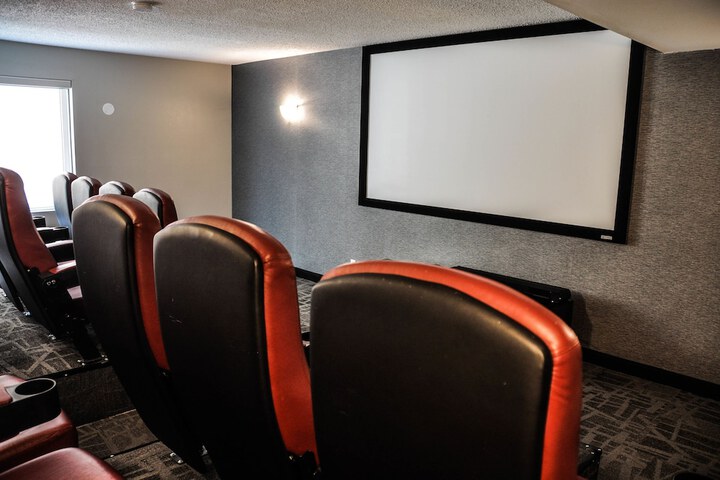 Residence & Conference Centre - Kitchener Waterloo