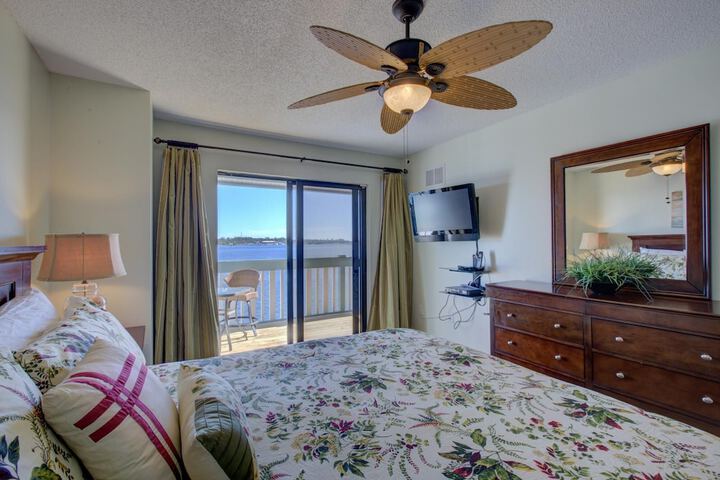 Anna Maria Island Beach Palms 5B