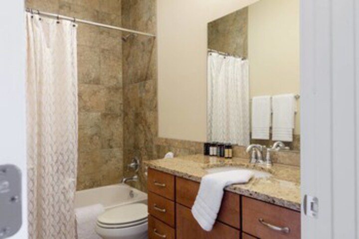 Spacious 3 BR Near Downtown by Domio